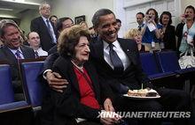 歐巴馬慶祝海倫89歲生日