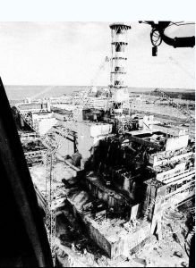 爆炸後的車諾比核電站