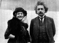 愛因斯坦和他第二任妻子艾爾莎