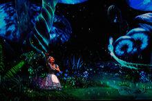 多媒體兒童劇《愛麗絲夢遊仙境》亮點