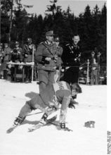 海德里希在奧地利著名滑雪勝地基茨比厄爾