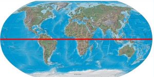 圖中穿越世界地圖的紅色線即赤道