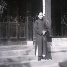 1930年代，趙朴初走上佛教之路，成為一名虔誠的佛教徒
