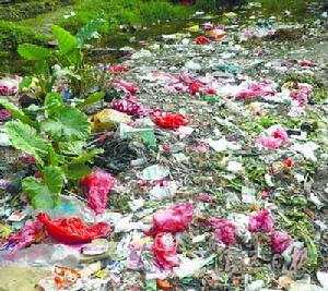 塑膠袋是一種難以分解的污染源