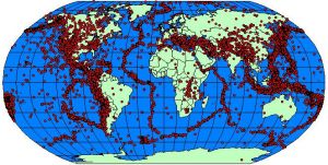 1995-2001年全球4級以上地震震中分布圖