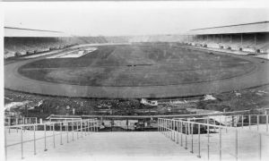 1908年正在建設中白城體育場