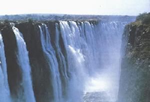 東馬多拉瀑布