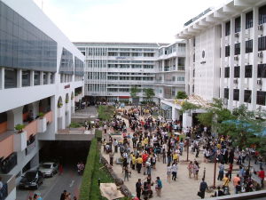 泰國國立法政大學