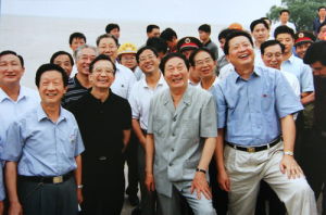 1999年7月13日，中共中央政治局常委、國務院總理朱鎔基來江西視察江西防汛抗洪工作。