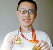 （圖）第45屆國際奧數金牌得主李先穎 