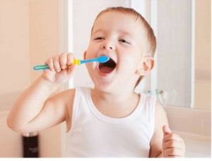 寶寶刷牙