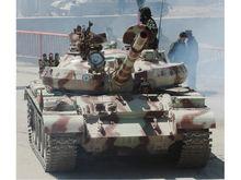 有附加裝甲的改進型T-62坦克