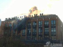清華大學何添樓實驗室著火