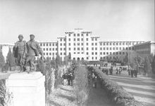 北京鋼鐵學院時期主樓街景