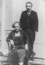 愛因斯坦和她第二任妻子艾爾莎愛因斯坦