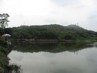 塘朗山湖水