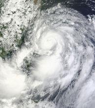 第12號颱風“潭美”衛星雲圖