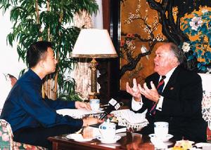 1999年9月10日至18日，澳大利亞眾議院副議長、國家黨督導加里·內爾訪華。內爾接受中央電視台等四家新聞單位採訪，高度評價我對西藏的政策。　