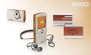 第一台以Walkman之名堆出的手機——W800i