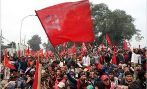 2009年11月12日，加德滿都，數萬名尼泊爾聯合共產黨(毛主義)的支持者湧上街頭，封鎖通往政府辦公地的主要道路，要求政府和總統下台，這是幾個月來最大的反政府示威。