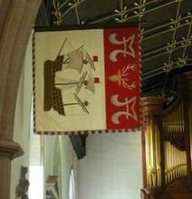 牛津大學內掛有威爾遜勳爵的嘉德旗幟