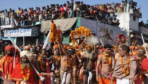 2010年1月31日，印度哈里瓦當日迎來了三年一度的“大壺節”（Kumbh Mela）宗教朝聖活動