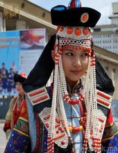 穿著民族服飾的蒙古國美女