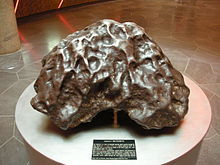 Tamentit鐵隕石，1864年發現在撒哈拉沙漠，重達500 kg。