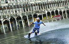威尼斯聖馬可廣場漲水