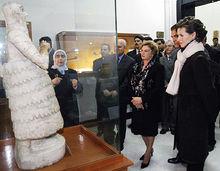 2003年與巴西第一夫人參觀敘利亞國立博物館