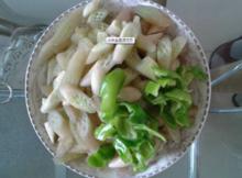 清炒蓮梗（藕絲菜）