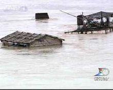 供水淹沒的房屋（電視截圖）