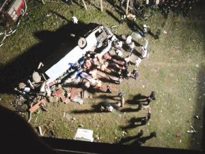 荊州長江大橋車禍