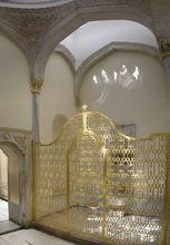 有金色欄柵的蘇丹浴堂