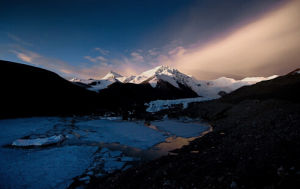 野博康加勒冰川 野博康加勒冰川