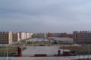 東聯現代中學 東聯現代中學