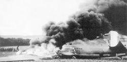 被擊落後起火燃燒的法國空軍偵察機