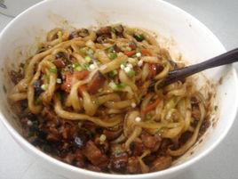 香菇肉醬面 香菇肉醬面