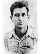 作者奧列西·岡察爾的青年照