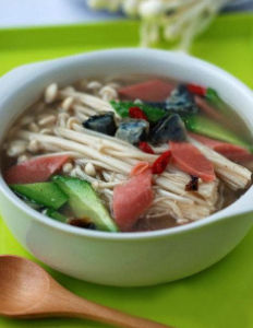金針菇蚌肉湯 金針菇蚌肉湯