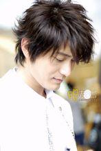 洛熙(黃曉明飾演)酷酷的