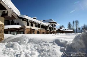 “玫瑰莊園”滑雪中心