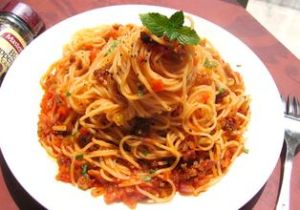 肉醬意大利麵條