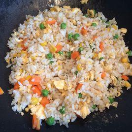 胡蘿蔔炒飯 胡蘿蔔炒飯