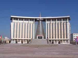 河北省霸州市第一中學