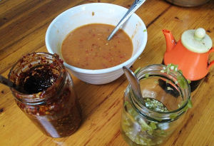 越南媽牛肉粉特製的醬料