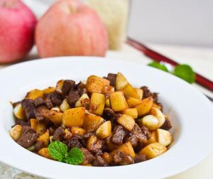 蘋果燉牛肉 蘋果燉牛肉