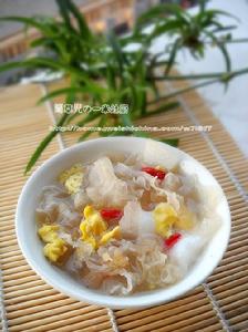 冰糖鴿蛋銀耳羹 冰糖鴿蛋銀耳羹