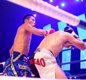 王安瑩40秒KO英國拳手