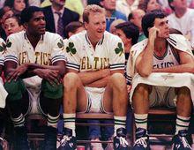 從左到右依次是帕里什、伯德、麥克海爾